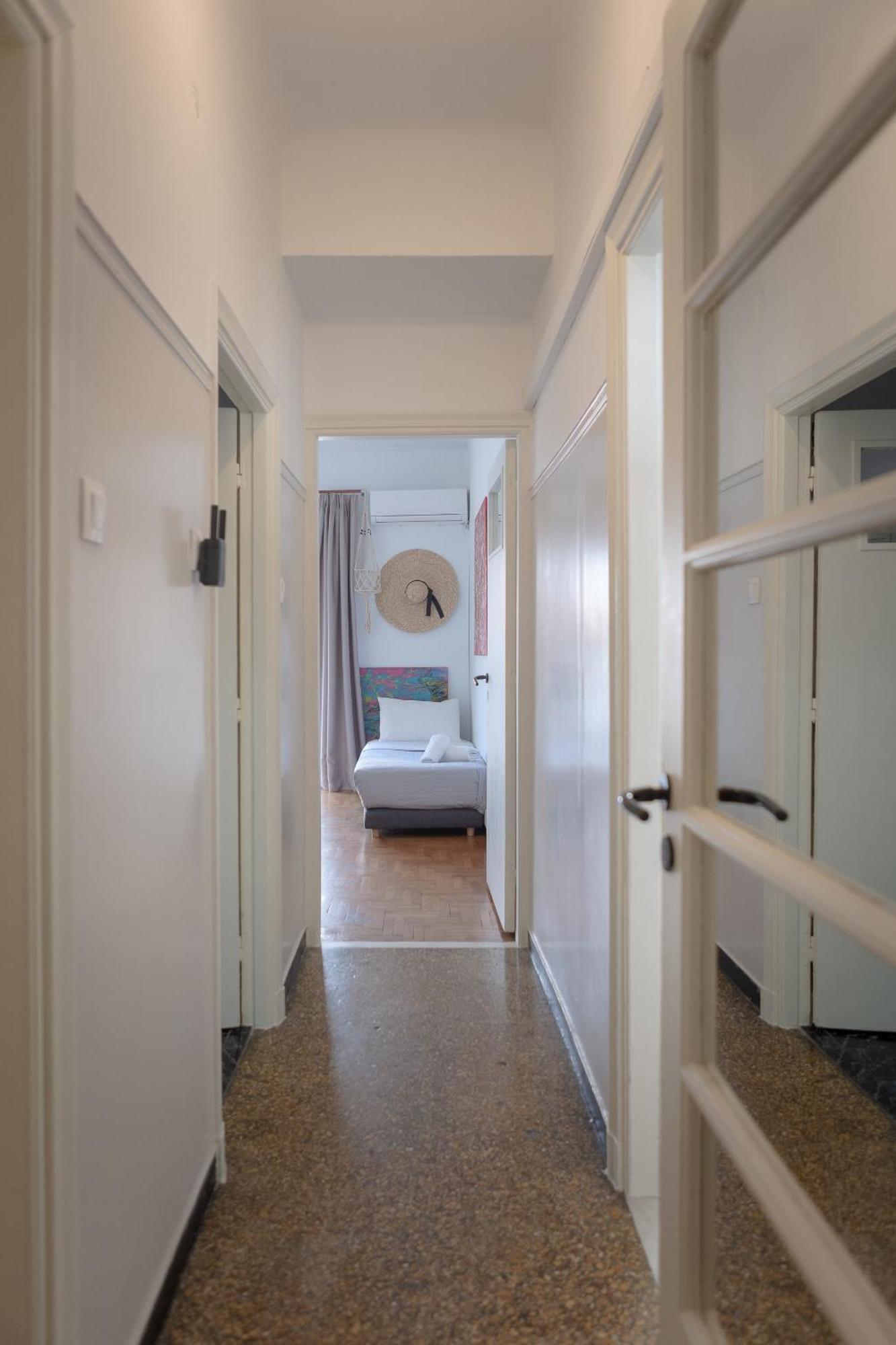 Acropolis View 4-Bd Central Apartment Афіни Екстер'єр фото