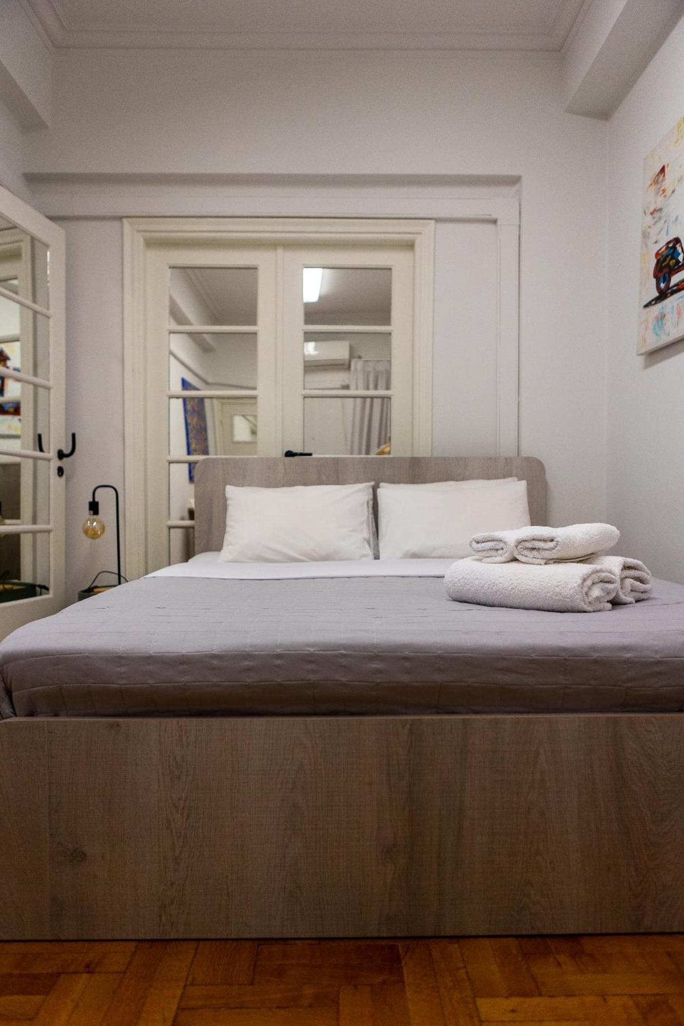 Acropolis View 4-Bd Central Apartment Афіни Екстер'єр фото